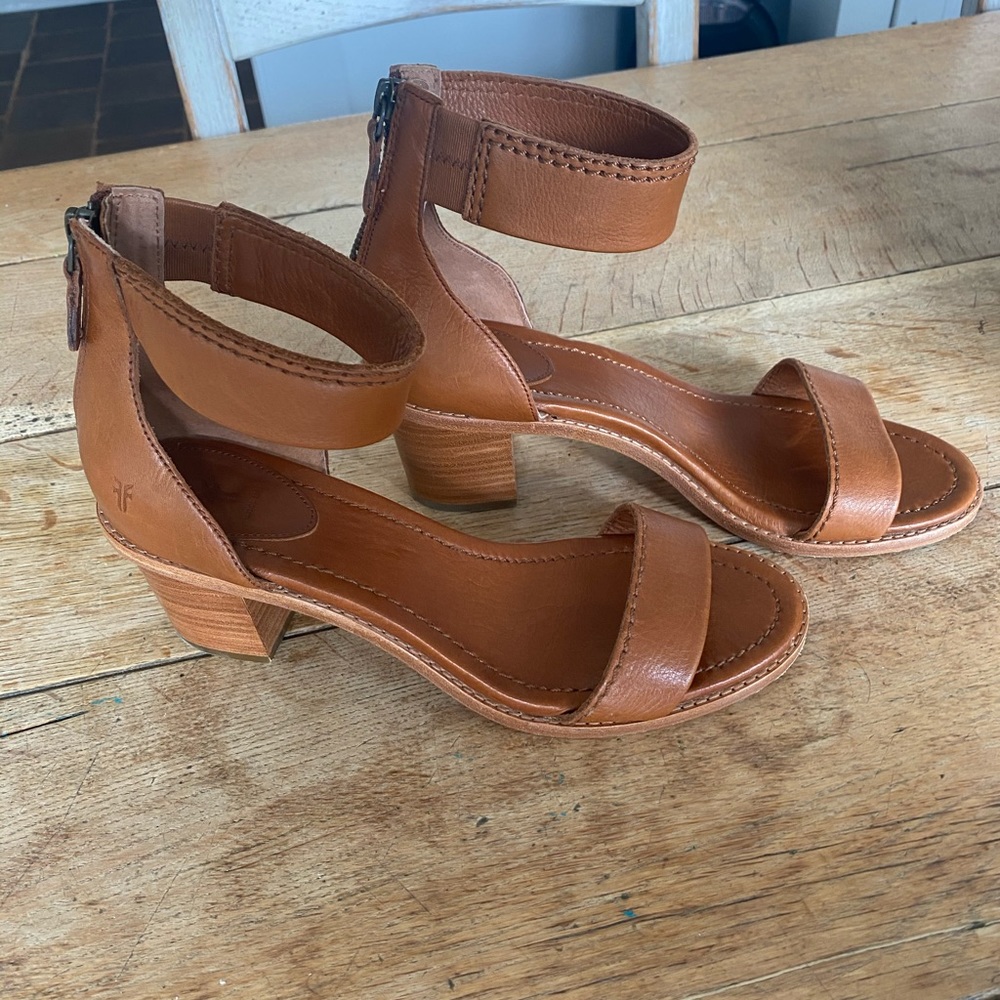 Frye NEW leather high heels